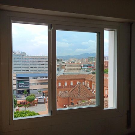 Habitacion Privada Centro Malaga Cerca Tren Maria Zambrano Y Playa Muy Buena Conexion Wifi Ngoại thất bức ảnh