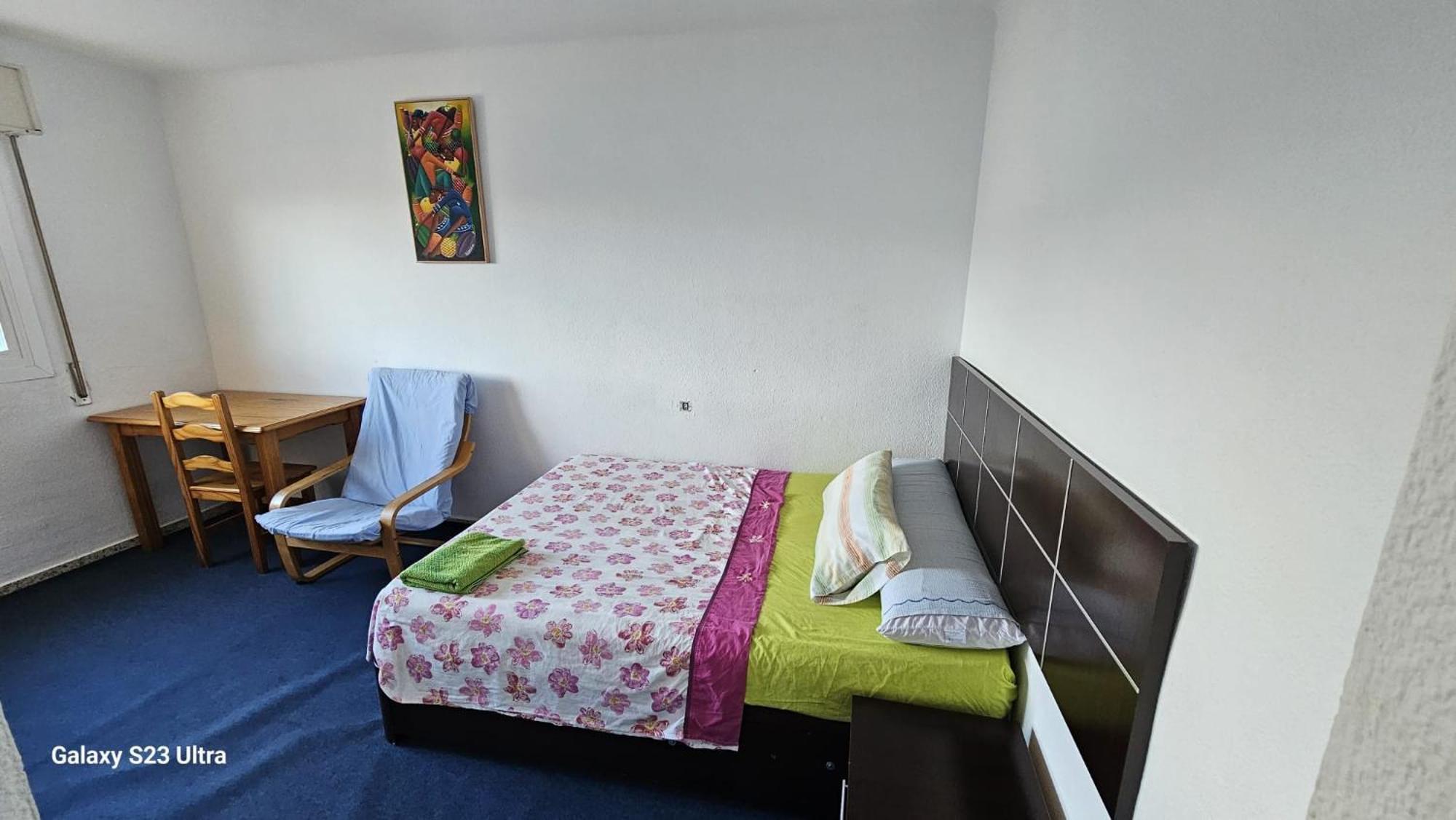 Habitacion Privada Centro Malaga Cerca Tren Maria Zambrano Y Playa Muy Buena Conexion Wifi Ngoại thất bức ảnh