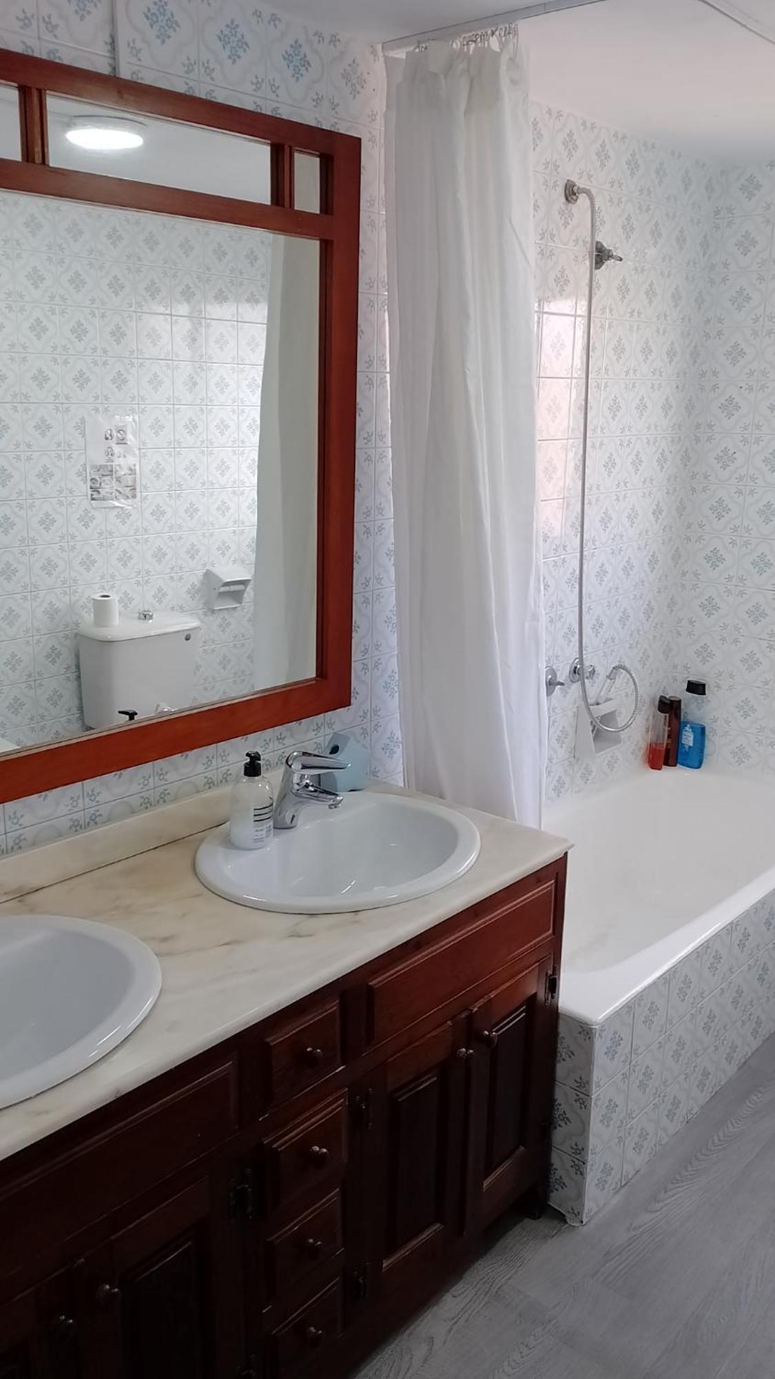 Habitacion Privada Centro Malaga Cerca Tren Maria Zambrano Y Playa Muy Buena Conexion Wifi Ngoại thất bức ảnh
