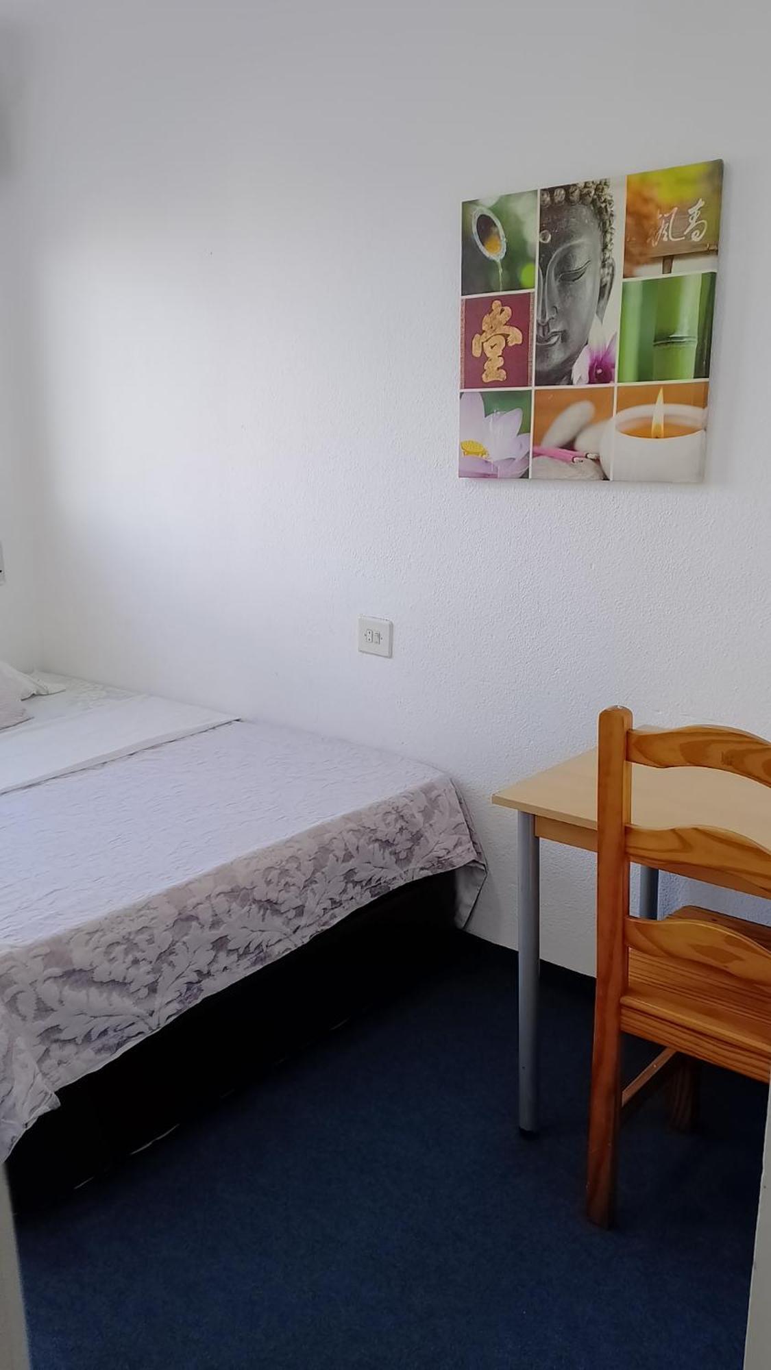 Habitacion Privada Centro Malaga Cerca Tren Maria Zambrano Y Playa Muy Buena Conexion Wifi Ngoại thất bức ảnh