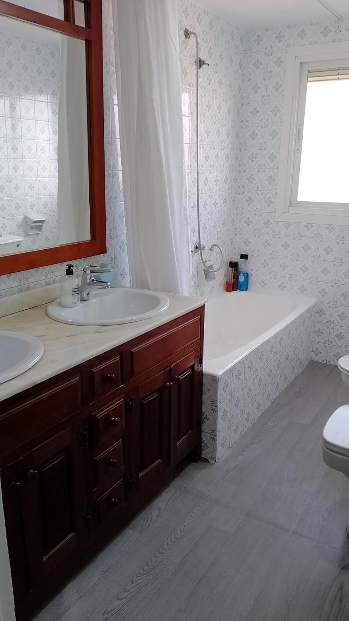 Habitacion Privada Centro Malaga Cerca Tren Maria Zambrano Y Playa Muy Buena Conexion Wifi Ngoại thất bức ảnh