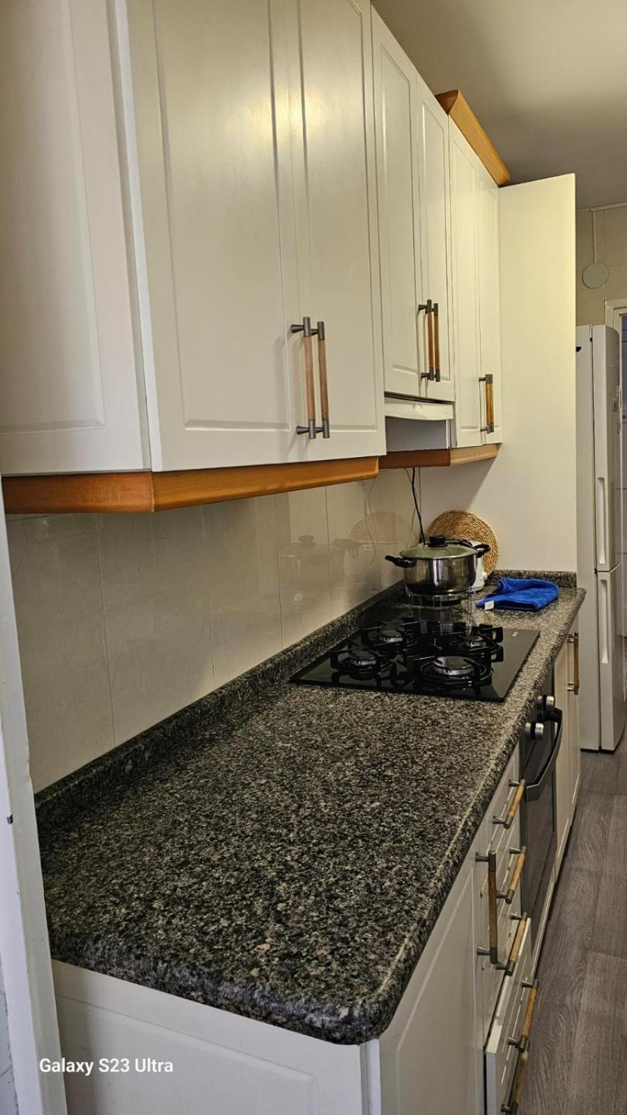 Habitacion Privada Centro Malaga Cerca Tren Maria Zambrano Y Playa Muy Buena Conexion Wifi Ngoại thất bức ảnh